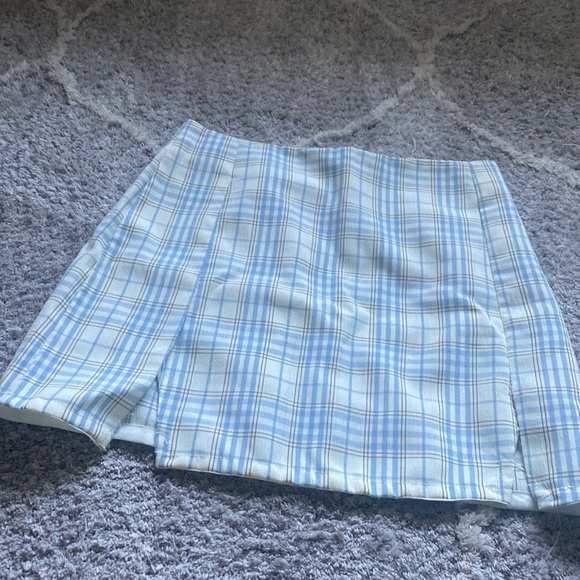 Cute skirt from Shein that was never been worn. - Picture 1 of 1